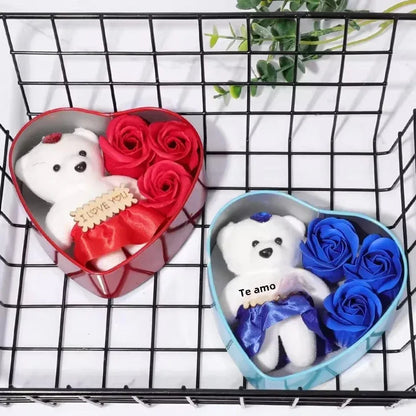 Caja de Regalo Romántica con Oso y Rosas