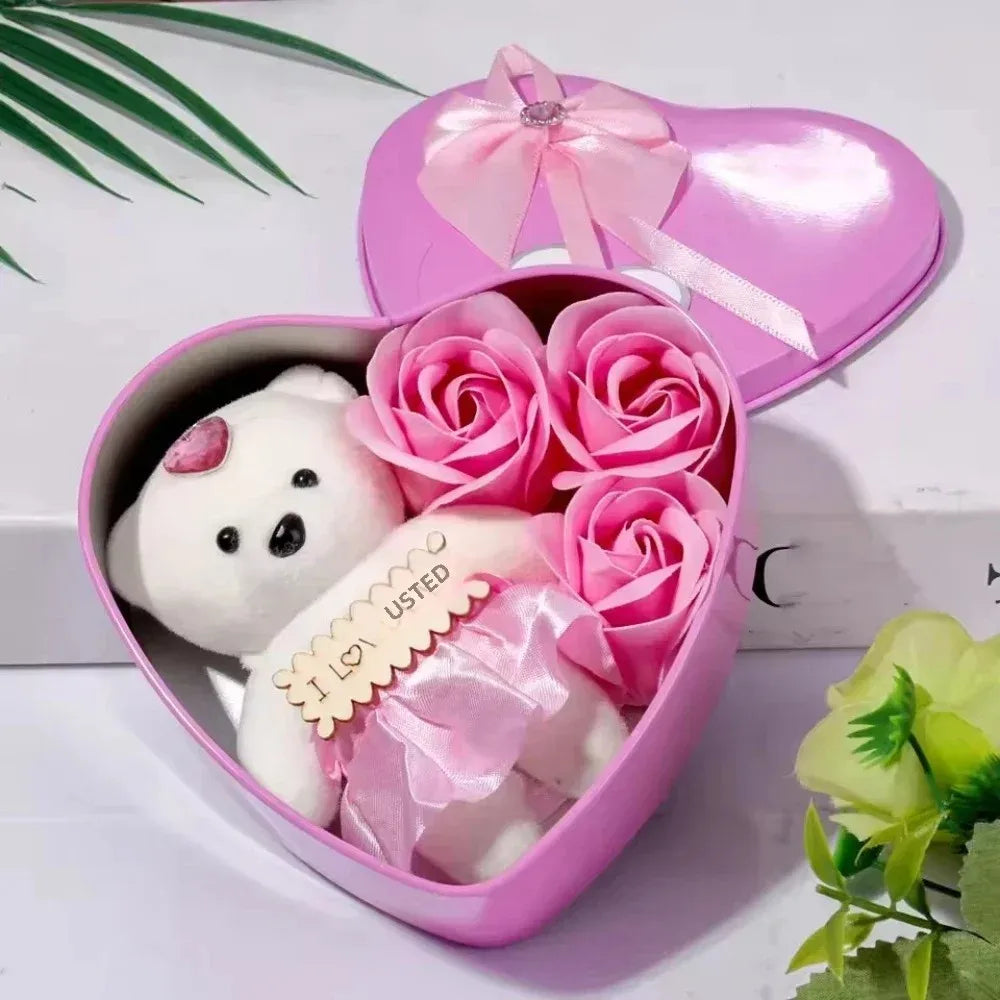 Caja de Regalo Romántica con Oso y Rosas